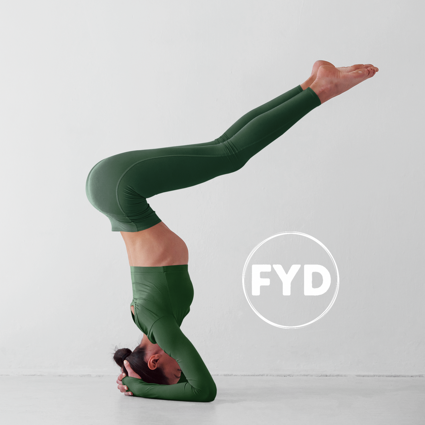 Recycled Long-Sleeve Crop Top in Forest Green