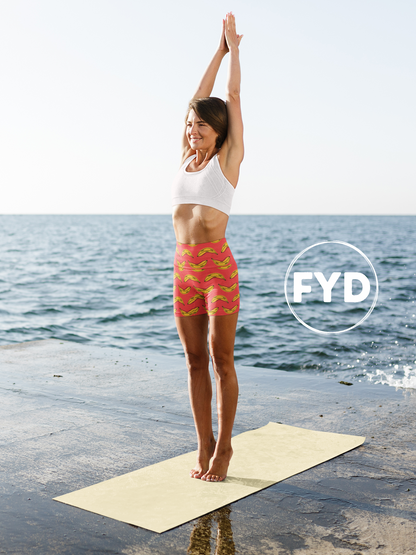 FYD Yoga Shorts in zany bananas